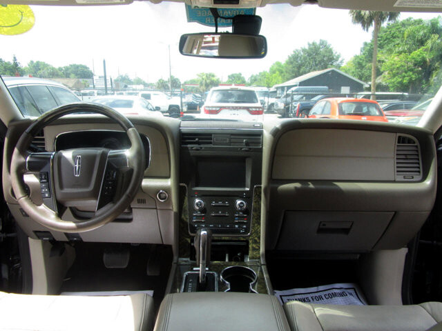 2016 Lincoln Navigator in Tampa, FL 33604-6914 - 18029770 3