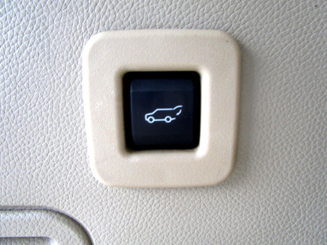 2016 Lincoln Navigator in Tampa, FL 33604-6914 - 18029770 29