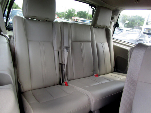 2016 Lincoln Navigator in Tampa, FL 33604-6914 - 18029770 9