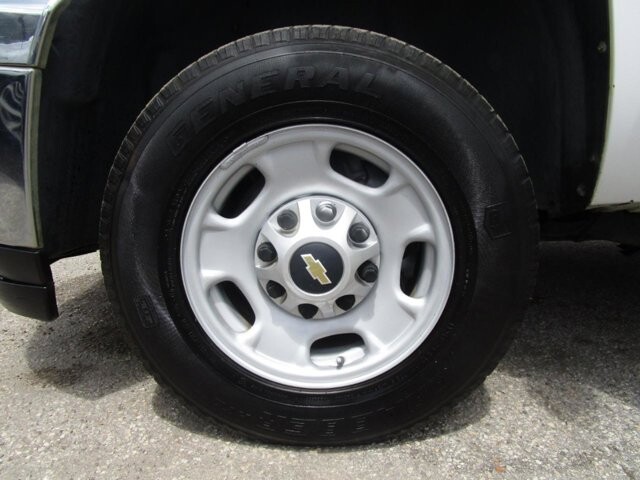 2013 Chevrolet Silverado 2500 in Tampa, FL 33604-6914 - 18029773 17
