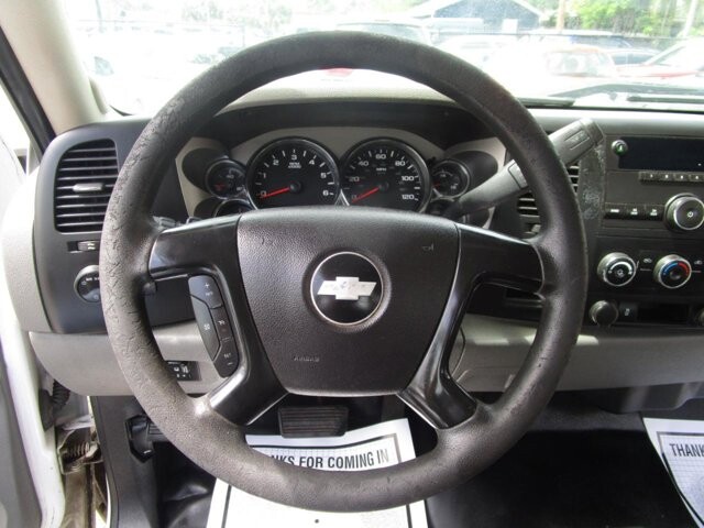 2013 Chevrolet Silverado 2500 in Tampa, FL 33604-6914 - 18029773 4