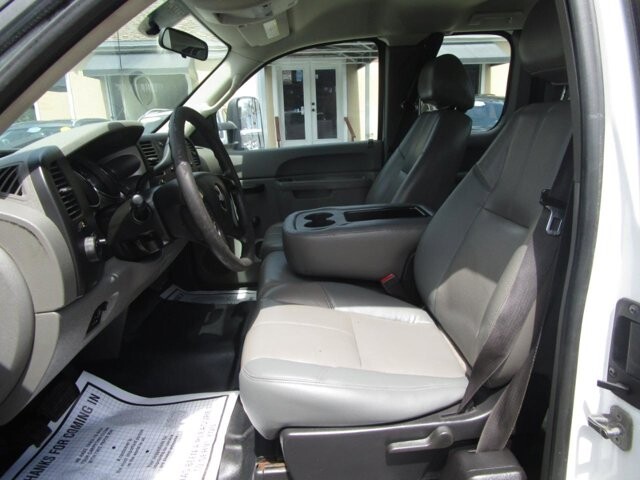 2013 Chevrolet Silverado 2500 in Tampa, FL 33604-6914 - 18029773 7