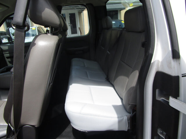 2013 Chevrolet Silverado 2500 in Tampa, FL 33604-6914 - 18029773 9