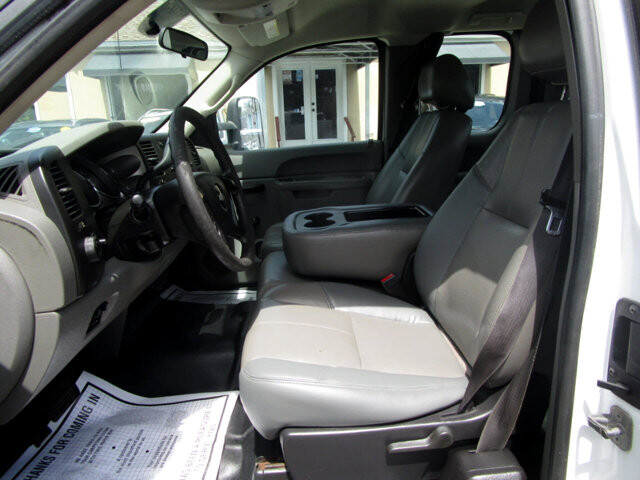 2013 Chevrolet Silverado 2500 in Tampa, FL 33604-6914 - 18029773 7