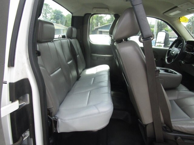2013 Chevrolet Silverado 2500 in Tampa, FL 33604-6914 - 18029773 8