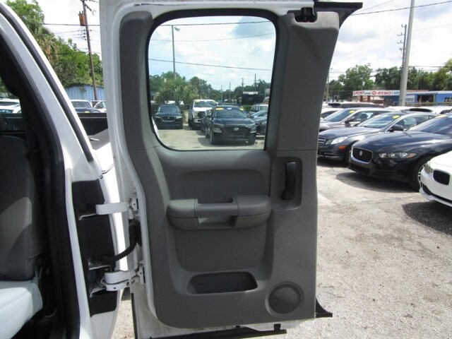 2013 Chevrolet Silverado 2500 in Tampa, FL 33604-6914 - 18029773 16