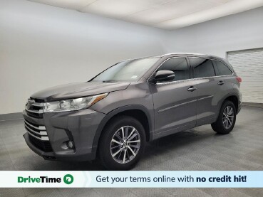 2017 Toyota Highlander in Glendale, AZ 85301