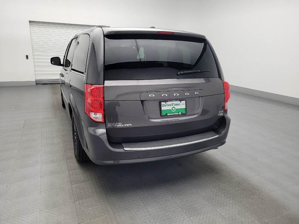 2017 Dodge Grand Caravan in Miami, FL 33157 - 18030090 6