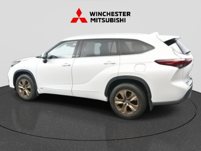 2022 Toyota Highlander in Winchester, VA 22602 - 18030311 5