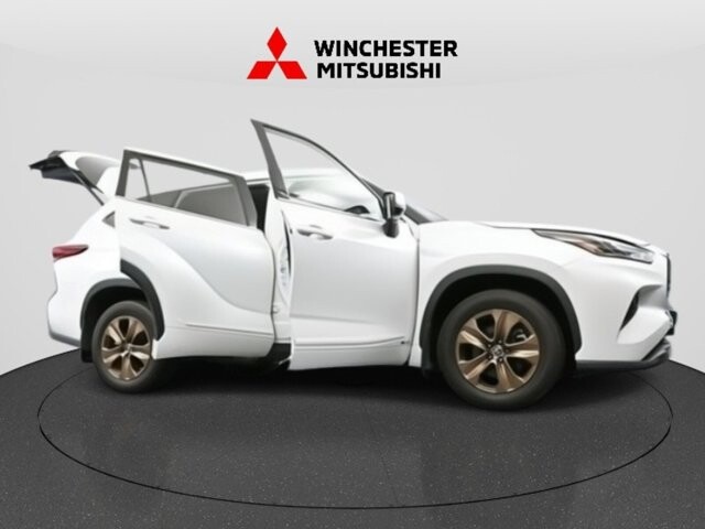 2022 Toyota Highlander in Winchester, VA 22602 - 18030311 34