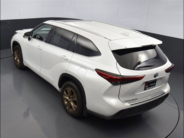 2022 Toyota Highlander in Winchester, VA 22602 - 18030311 69