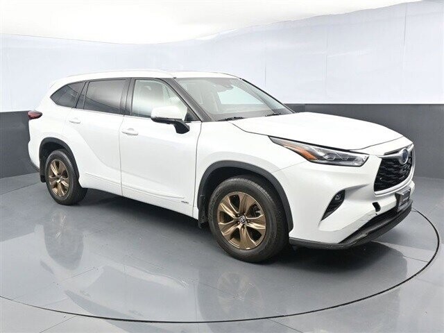 2022 Toyota Highlander in Winchester, VA 22602 - 18030311 79