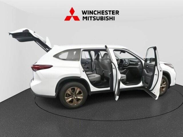 2022 Toyota Highlander in Winchester, VA 22602 - 18030311 35