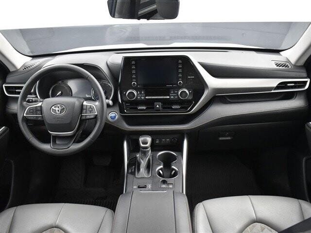 2022 Toyota Highlander in Winchester, VA 22602 - 18030311 58