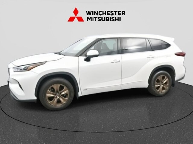 2022 Toyota Highlander in Winchester, VA 22602 - 18030311 4