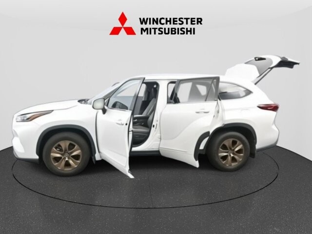2022 Toyota Highlander in Winchester, VA 22602 - 18030311 39