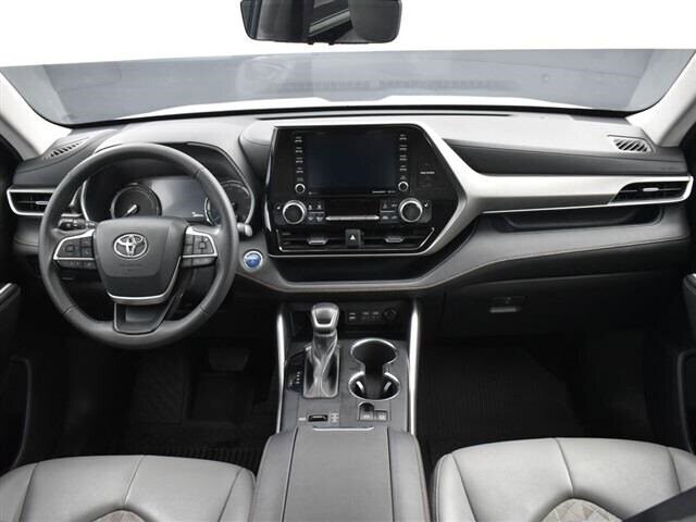 2022 Toyota Highlander in Winchester, VA 22602 - 18030311 19