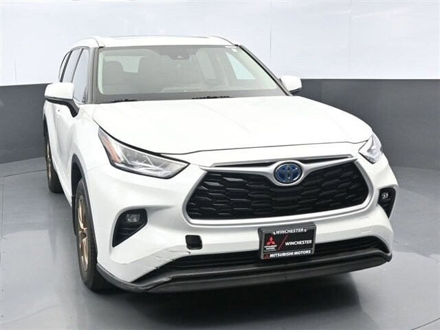 2022 Toyota Highlander in Winchester, VA 22602 - 18030311 40