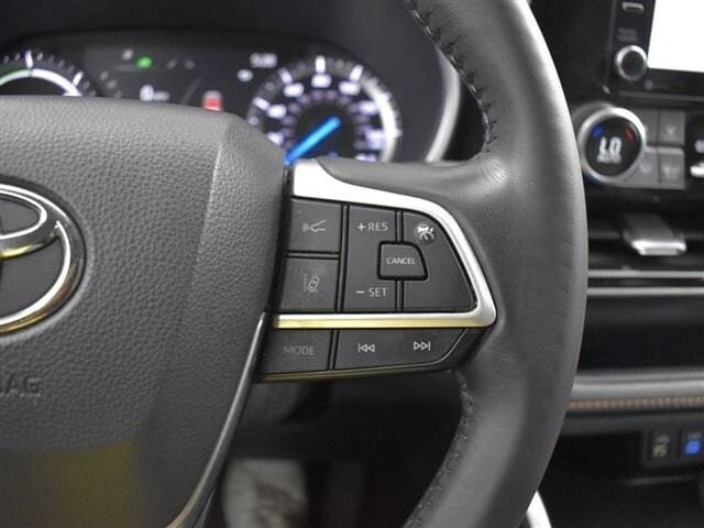2022 Toyota Highlander in Winchester, VA 22602 - 18030311 18