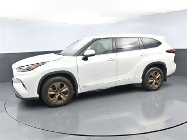 2022 Toyota Highlander in Winchester, VA 22602