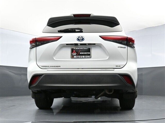 2022 Toyota Highlander in Winchester, VA 22602 - 18030311 104