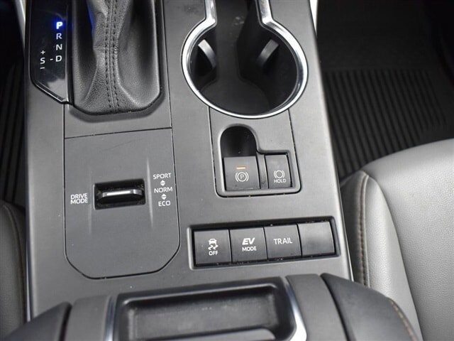 2022 Toyota Highlander in Winchester, VA 22602 - 18030311 52