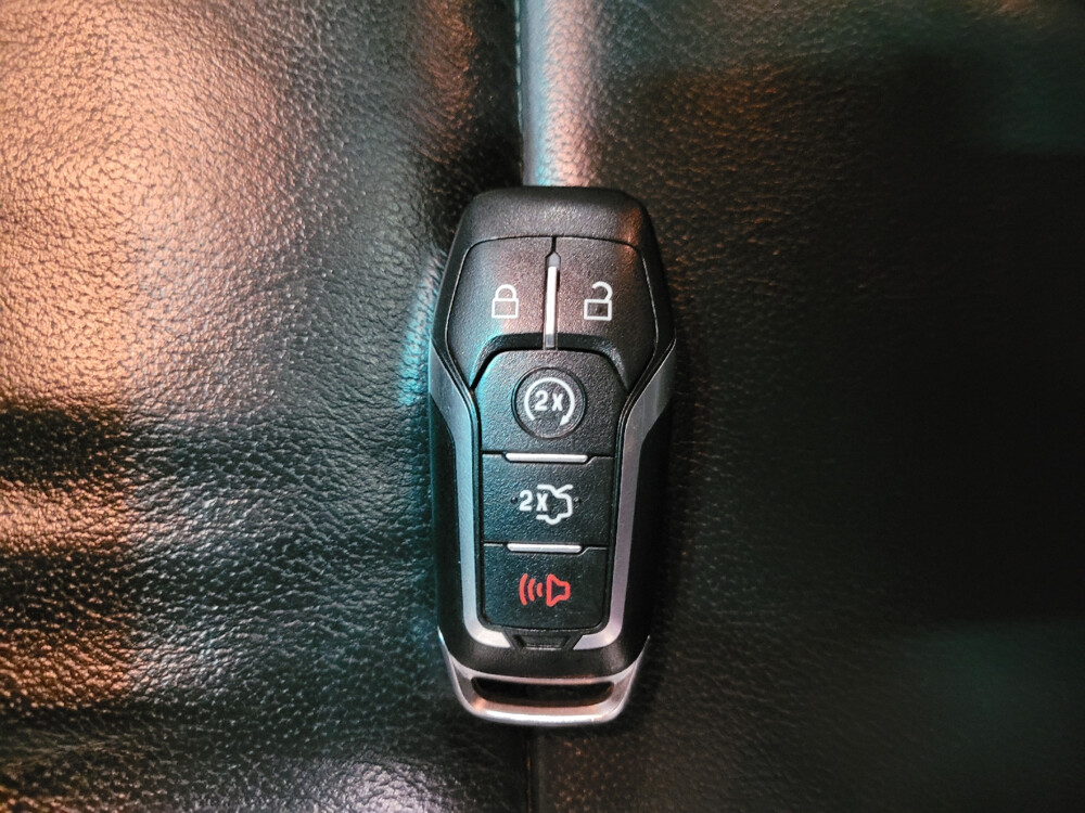 2017 Ford Explorer in Glen Burnie, MD 21061 - 18030384 32