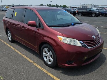 2015 Toyota Sienna in Blauvelt, NY 10913