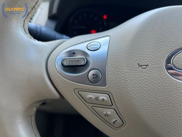 2015 INFINITI QX70 in Decatur, GA 30032 - 18031087 24