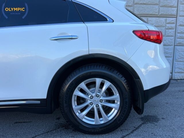 2015 INFINITI QX70 in Decatur, GA 30032 - 18031087 10