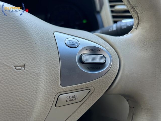 2015 INFINITI QX70 in Decatur, GA 30032 - 18031087 25