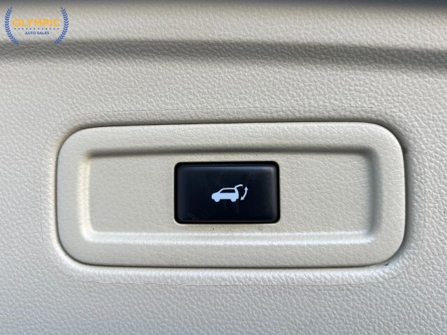 2015 INFINITI QX70 in Decatur, GA 30032 - 18031087 40