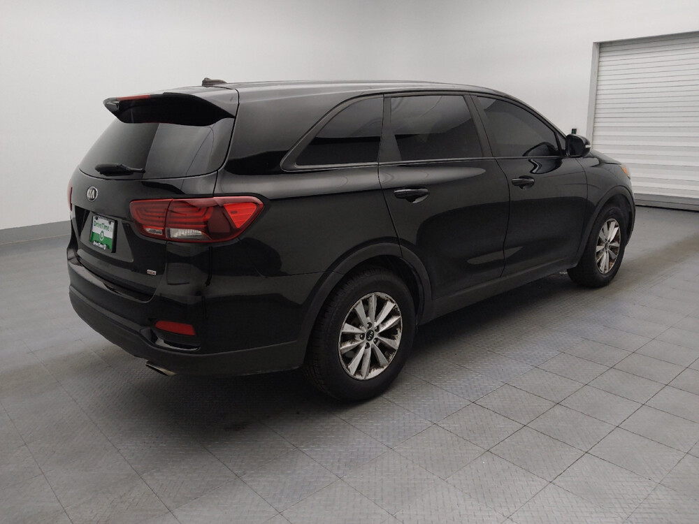 2019 Kia Sorento in Savannah, GA 31419 - 18031278 10