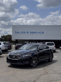 2016 Ford Taurus in Eastpointe, MI 48021