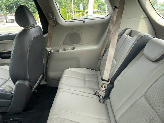 2015 Kia Sedona in Mount Vernon, WA 98273 - 18031940 6