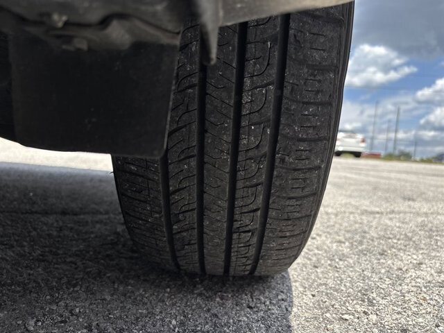 2005 Toyota Sienna in Hudson, FL 34669 - 18031955 19