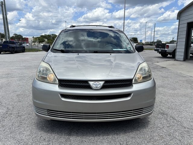 2005 Toyota Sienna in Hudson, FL 34669 - 18031955 3