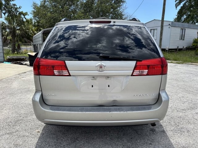2005 Toyota Sienna in Hudson, FL 34669 - 18031955 7