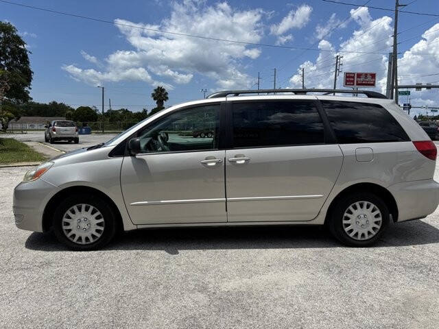2005 Toyota Sienna in Hudson, FL 34669 - 18031955 5