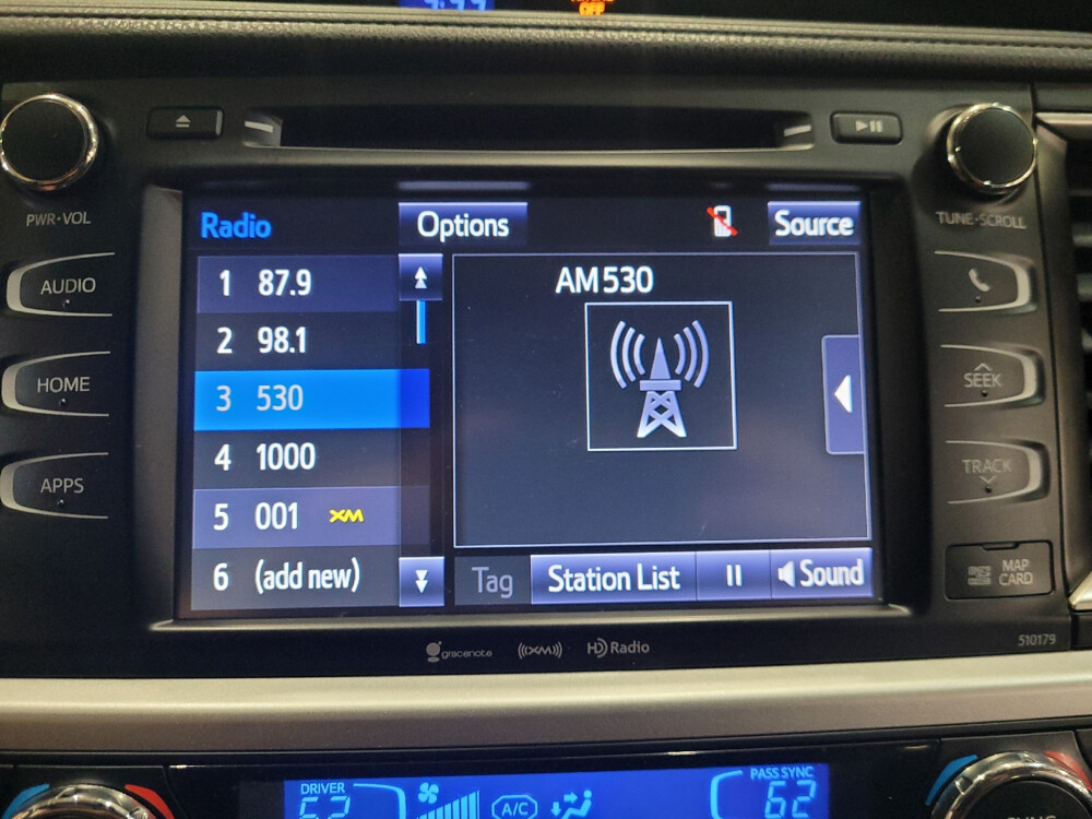 2018 Toyota Highlander in Glen Burnie, MD 21061 - 18031984 25