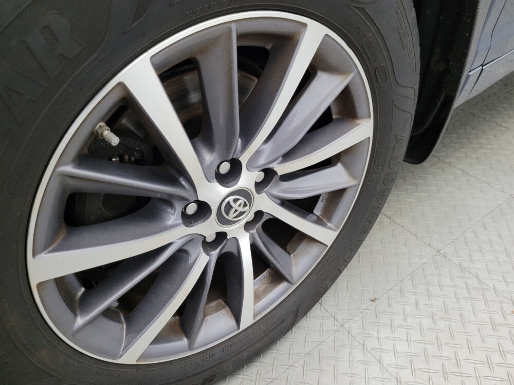 2018 Toyota Highlander in Glen Burnie, MD 21061 - 18031984 31