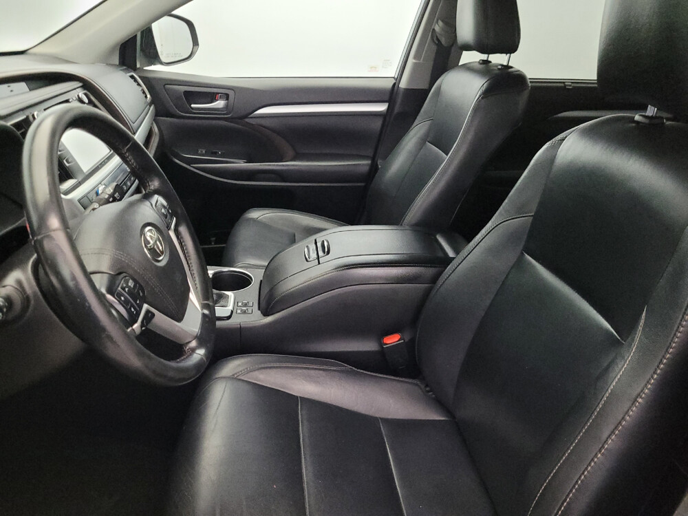 2018 Toyota Highlander in Glen Burnie, MD 21061 - 18031984 17