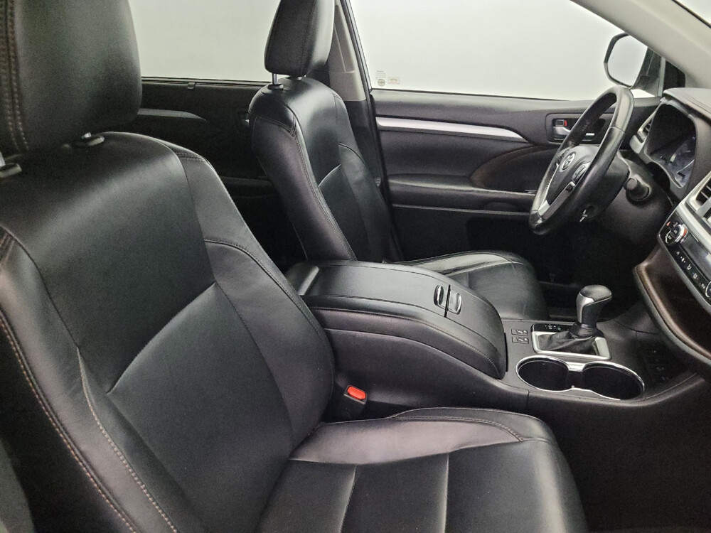 2018 Toyota Highlander in Glen Burnie, MD 21061 - 18031984 21