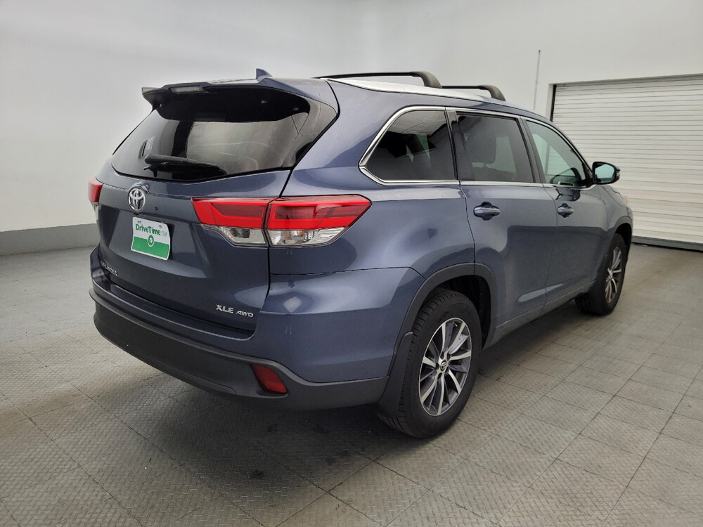 2018 Toyota Highlander in Glen Burnie, MD 21061 - 18031984 9