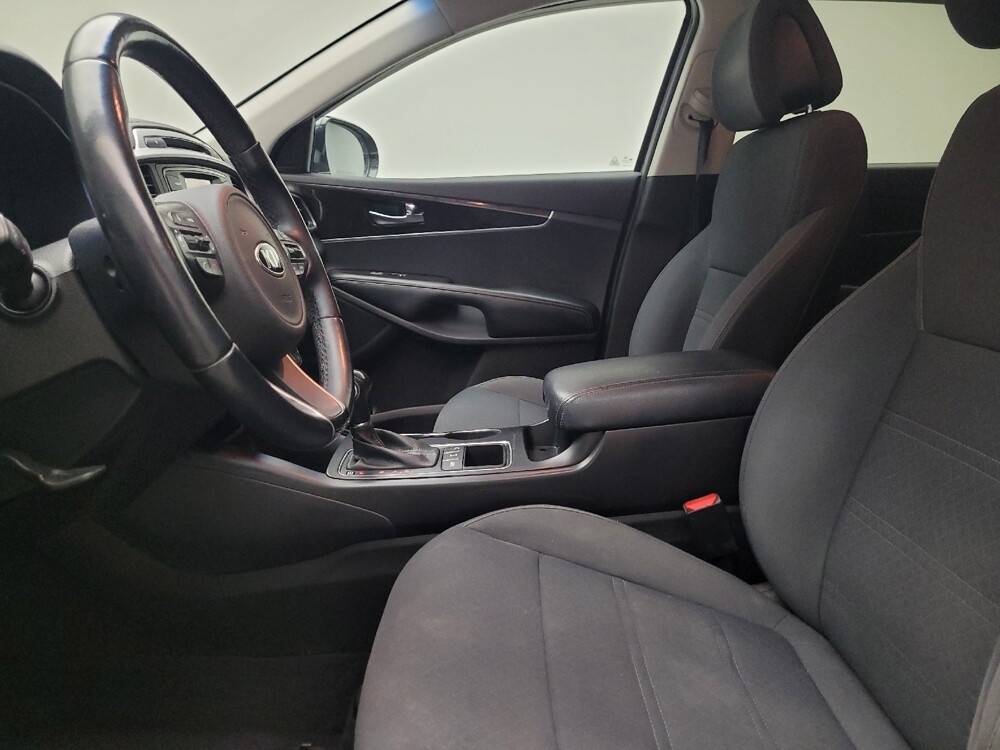 2016 Kia Sorento in Eastpointe, MI 48021 - 18032192 17
