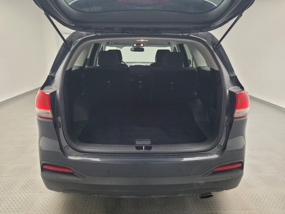 2016 Kia Sorento in Eastpointe, MI 48021 - 18032192 29