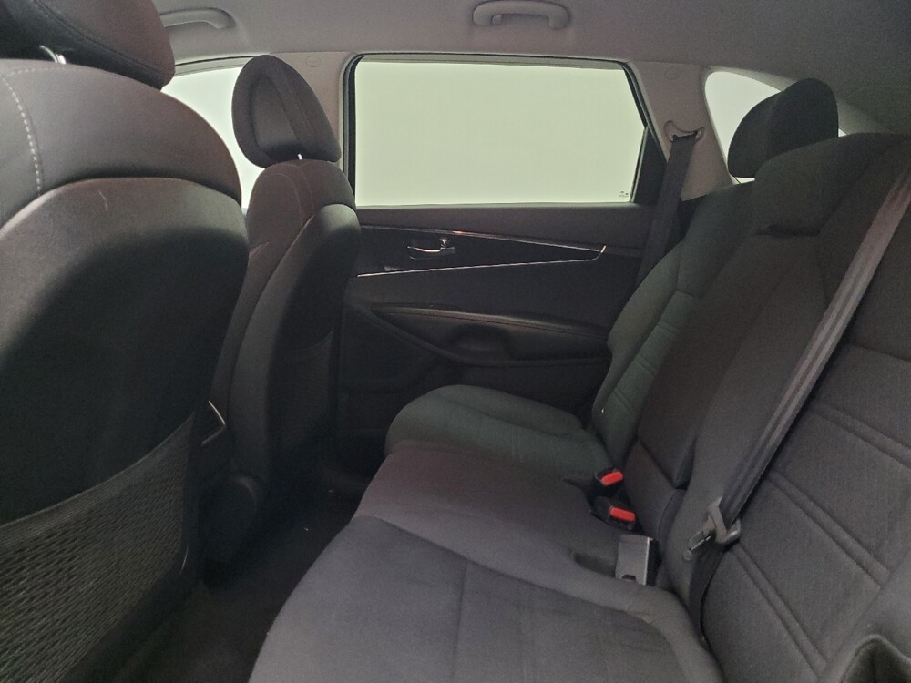 2016 Kia Sorento in Eastpointe, MI 48021 - 18032192 18