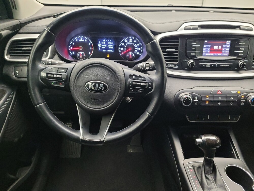 2016 Kia Sorento in Eastpointe, MI 48021 - 18032192 22