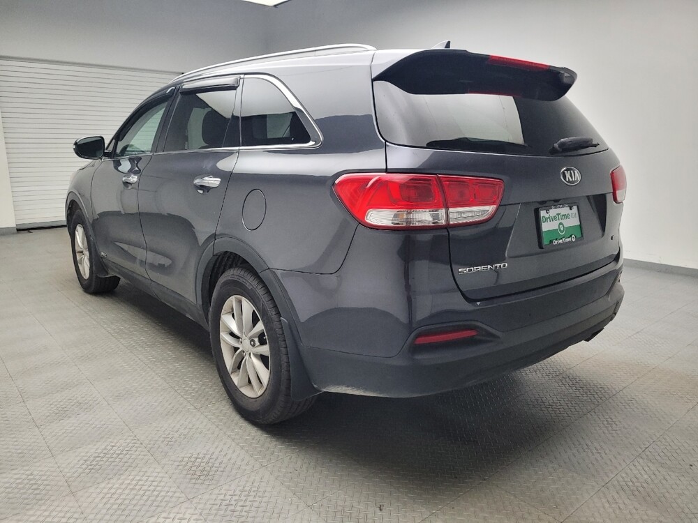 2016 Kia Sorento in Eastpointe, MI 48021 - 18032192 5