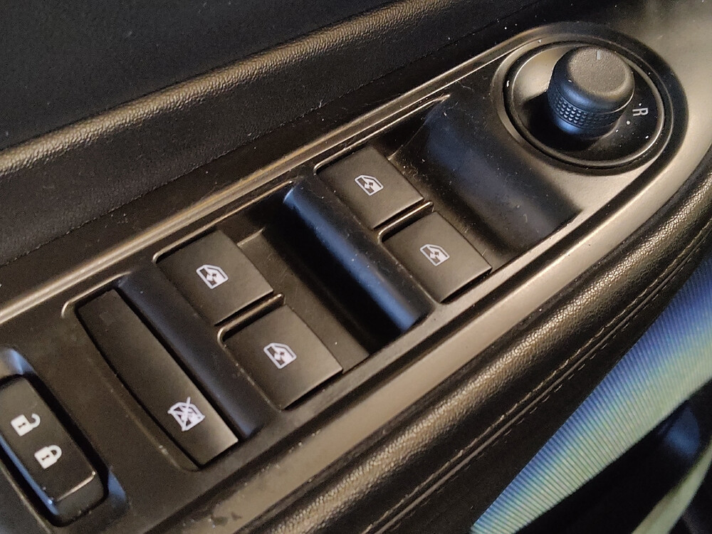 2018 Buick Encore in Lauderdale Lakes, FL 33313 - 18032632 27